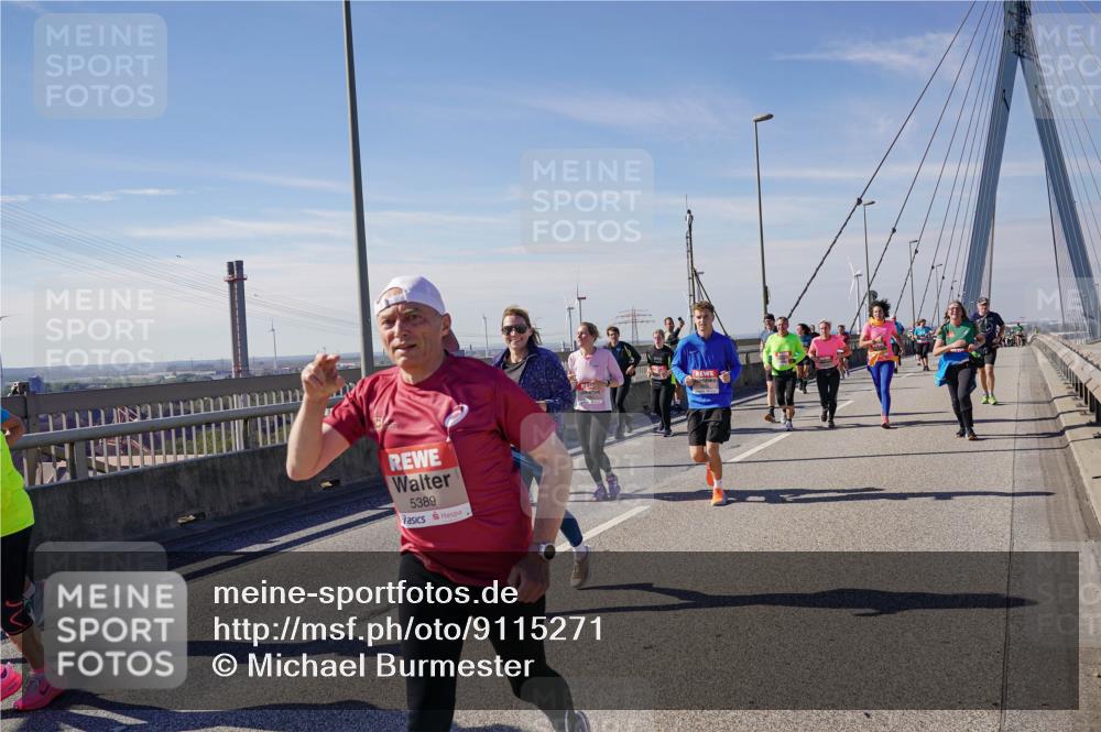 03.10.2025 - Köhlbrandbrückenlauf Michael Burmester http://msf.ph/oto/9115271 03.10.2025 12:56:47 Position 2 5389 meine-sportfotos.de