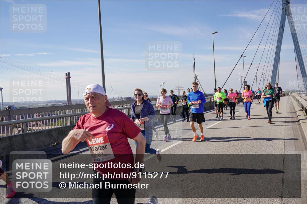 03.10.2025 - Köhlbrandbrückenlauf Michael Burmester http://msf.ph/oto/9115277 03.10.2025 12:56:47 Position 2 5389 meine-sportfotos.de