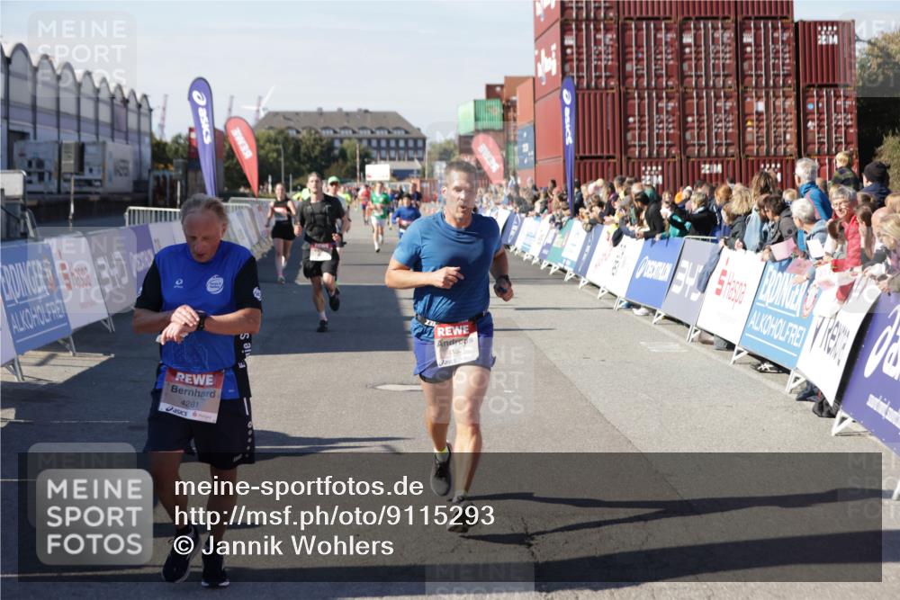 03.10.2025 - Köhlbrandbrückenlauf Jannik Wohlers http://msf.ph/oto/9115293 03.10.2025 13:02:15 Ziel 4109, 4130, 4281, 4492, 4946, 5617, 5697, 5845, 6032 meine-sportfotos.de