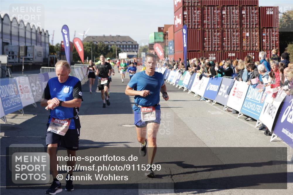 03.10.2025 - Köhlbrandbrückenlauf Jannik Wohlers http://msf.ph/oto/9115299 03.10.2025 13:02:15 Ziel 4109, 4130, 4281, 4492, 4946, 5617, 5697, 5845, 6032 meine-sportfotos.de