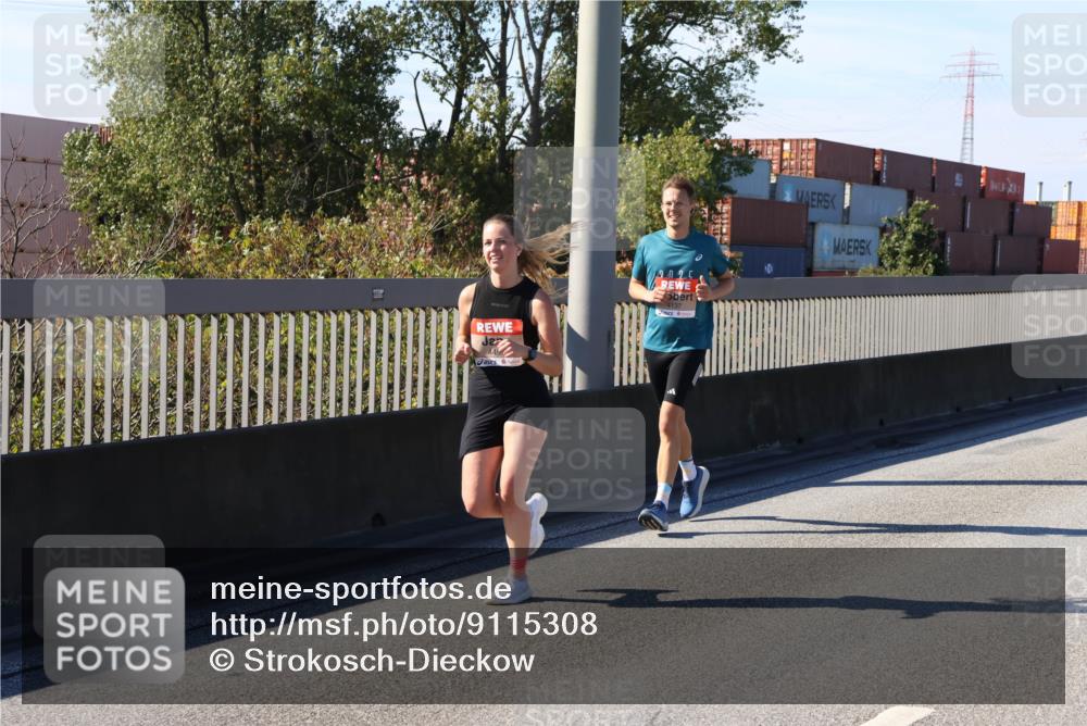 03.10.2025 - Köhlbrandbrückenlauf Strokosch-Dieckow http://msf.ph/oto/9115308 03.10.2025 12:48:06 Position 3 2025 meine-sportfotos.de