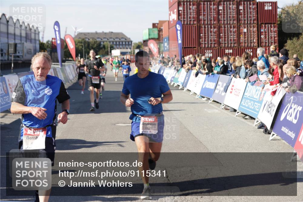 03.10.2025 - Köhlbrandbrückenlauf Jannik Wohlers http://msf.ph/oto/9115341 03.10.2025 13:02:16 Ziel 4109, 4130, 4281, 4492, 4946, 5617, 5697, 5747, 5845, 6032 meine-sportfotos.de