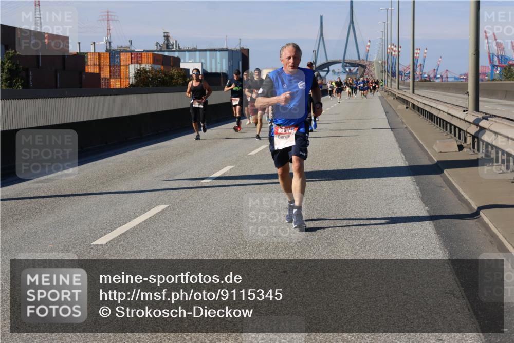 03.10.2025 - Köhlbrandbrückenlauf Strokosch-Dieckow http://msf.ph/oto/9115345 03.10.2025 12:48:15 Position 3  meine-sportfotos.de
