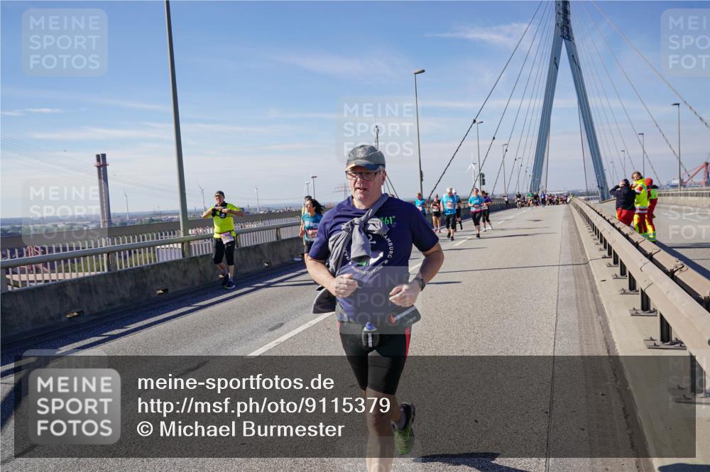03.10.2025 - Köhlbrandbrückenlauf Michael Burmester http://msf.ph/oto/9115379 03.10.2025 12:56:52 Position 2 61 meine-sportfotos.de