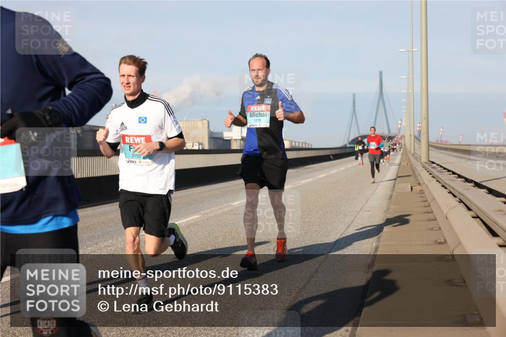 03.10.2025 - Köhlbrandbrückenlauf Lena Gebhardt http://msf.ph/oto/9115383 03.10.2025 09:43:32 Position 2 3155, 1215 meine-sportfotos.de