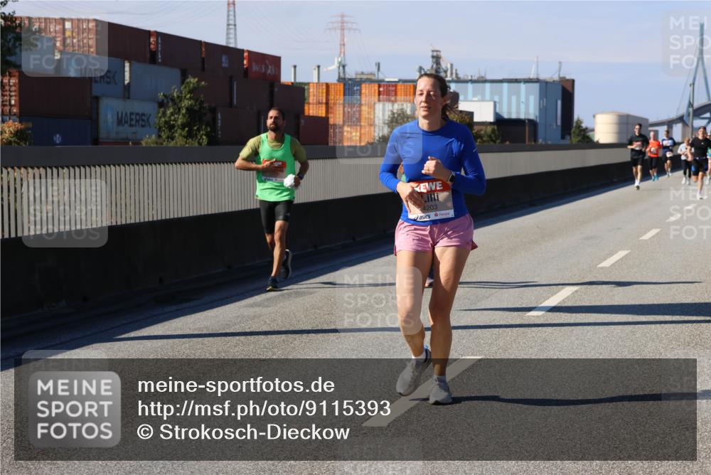03.10.2025 - Köhlbrandbrückenlauf Strokosch-Dieckow http://msf.ph/oto/9115393 03.10.2025 12:48:24 Position 3 4203 meine-sportfotos.de