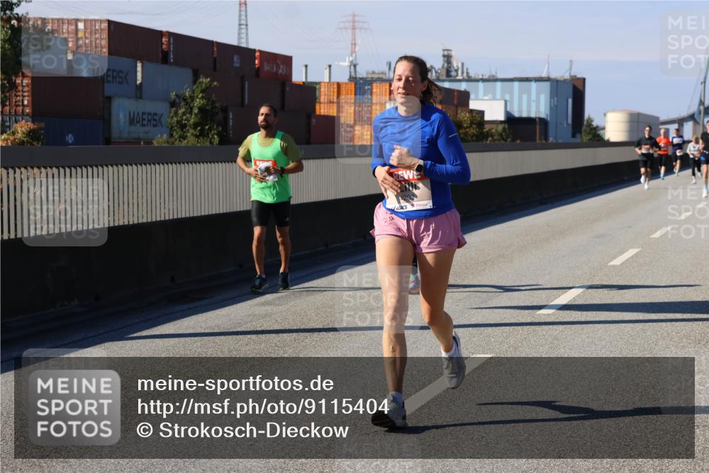 03.10.2025 - Köhlbrandbrückenlauf Strokosch-Dieckow http://msf.ph/oto/9115404 03.10.2025 12:48:24 Position 3  meine-sportfotos.de