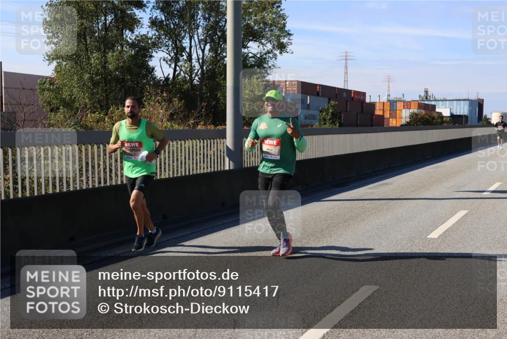03.10.2025 - Köhlbrandbrückenlauf Strokosch-Dieckow http://msf.ph/oto/9115417 03.10.2025 12:48:28 Position 3  meine-sportfotos.de