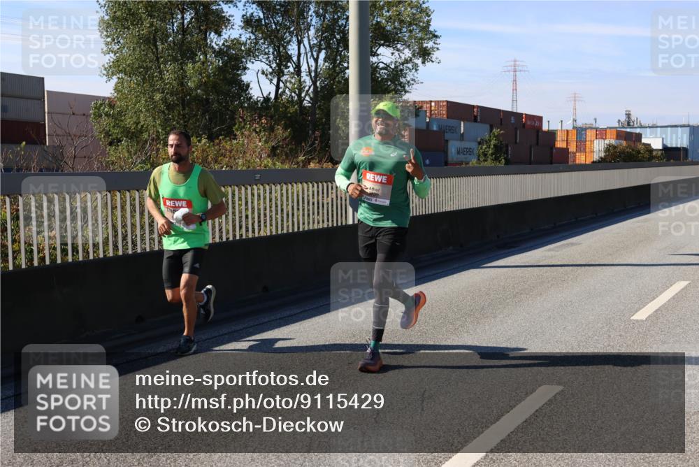 03.10.2025 - Köhlbrandbrückenlauf Strokosch-Dieckow http://msf.ph/oto/9115429 03.10.2025 12:48:28 Position 3  meine-sportfotos.de