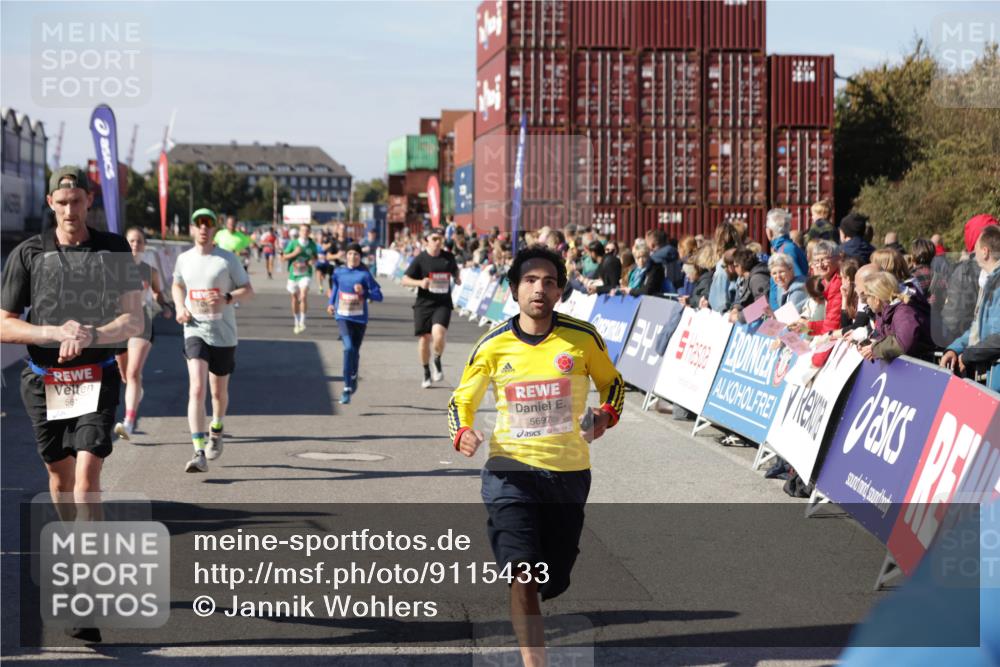 03.10.2025 - Köhlbrandbrückenlauf Jannik Wohlers http://msf.ph/oto/9115433 03.10.2025 13:02:18 Ziel 4109, 4130, 4281, 4337, 4492, 4946, 5617, 5697, 5747, 5845, 6465, 6492 meine-sportfotos.de
