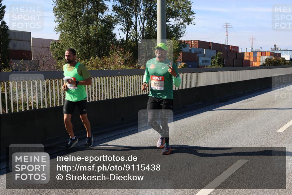 03.10.2025 - Köhlbrandbrückenlauf Strokosch-Dieckow http://msf.ph/oto/9115438 03.10.2025 12:48:28 Position 3 6739 meine-sportfotos.de