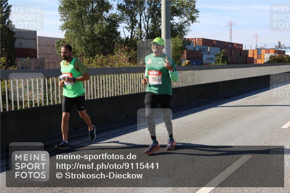 03.10.2025 - Köhlbrandbrückenlauf Strokosch-Dieckow http://msf.ph/oto/9115441 03.10.2025 12:48:28 Position 3 6739 meine-sportfotos.de