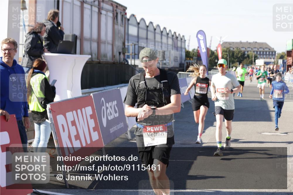 03.10.2025 - Köhlbrandbrückenlauf Jannik Wohlers http://msf.ph/oto/9115461 03.10.2025 13:02:19 Ziel 4109, 4130, 4277, 4281, 4337, 4492, 4946, 5617, 5697, 5747, 5845, 6465, 6492 meine-sportfotos.de