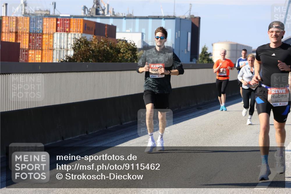 03.10.2025 - Köhlbrandbrückenlauf Strokosch-Dieckow http://msf.ph/oto/9115462 03.10.2025 12:48:33 Position 3 4069, 6479 meine-sportfotos.de