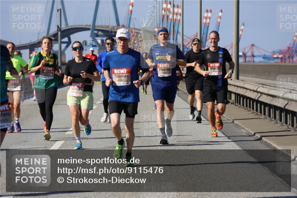 03.10.2025 - Köhlbrandbrückenlauf Strokosch-Dieckow http://msf.ph/oto/9115476 03.10.2025 12:48:37 Position 3 4025, 4747, 6612, 4380, 4252, 6465 meine-sportfotos.de