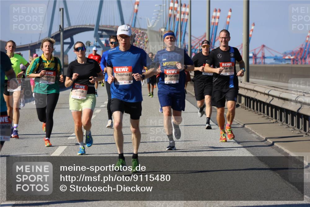 03.10.2025 - Köhlbrandbrückenlauf Strokosch-Dieckow http://msf.ph/oto/9115480 03.10.2025 12:48:37 Position 3 025, 747, 6612, 4380, 4252, 35, 6465 meine-sportfotos.de