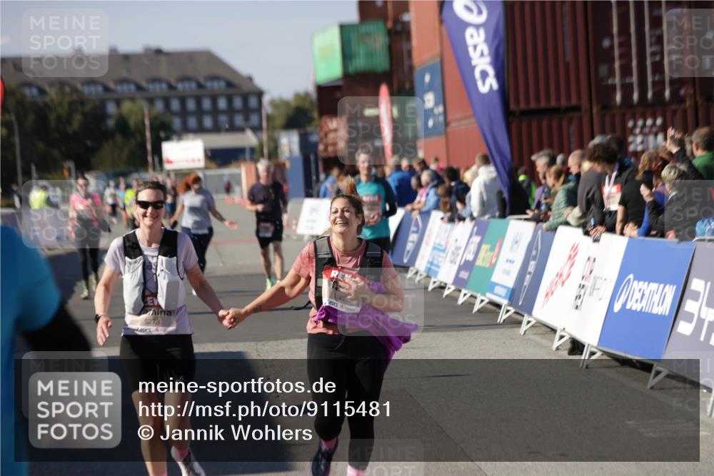 03.10.2025 - Köhlbrandbrückenlauf Jannik Wohlers http://msf.ph/oto/9115481 03.10.2025 13:32:52 Ziel 5110, 5133, 5187, 5273, 5446, 5477, 5478, 6147, 6148, 6360, 6513 meine-sportfotos.de