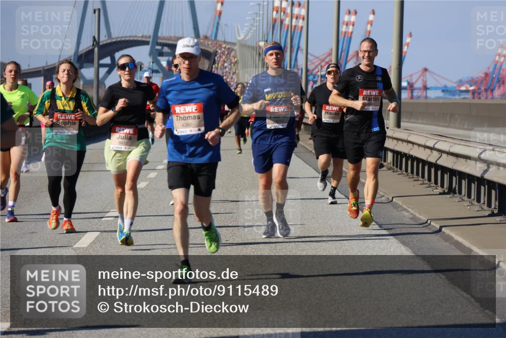 03.10.2025 - Köhlbrandbrückenlauf Strokosch-Dieckow http://msf.ph/oto/9115489 03.10.2025 12:48:37 Position 3 4747, 6612, 4380, 4252, 5747, 5465 meine-sportfotos.de