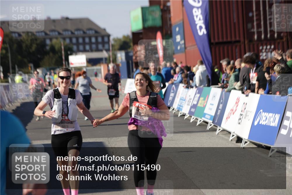 03.10.2025 - Köhlbrandbrückenlauf Jannik Wohlers http://msf.ph/oto/9115490 03.10.2025 13:32:52 Ziel 5110, 5133, 5187, 5273, 5446, 5477, 5478, 6147, 6148, 6360, 6513 meine-sportfotos.de