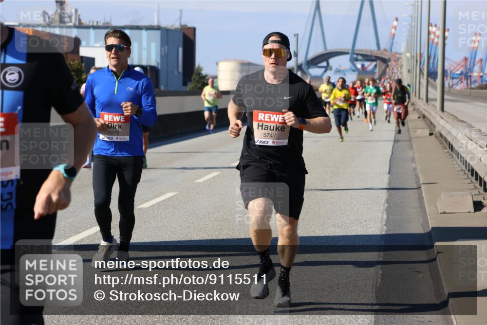 03.10.2025 - Köhlbrandbrückenlauf Strokosch-Dieckow http://msf.ph/oto/9115511 03.10.2025 12:48:44 Position 3 6279, 5747 meine-sportfotos.de