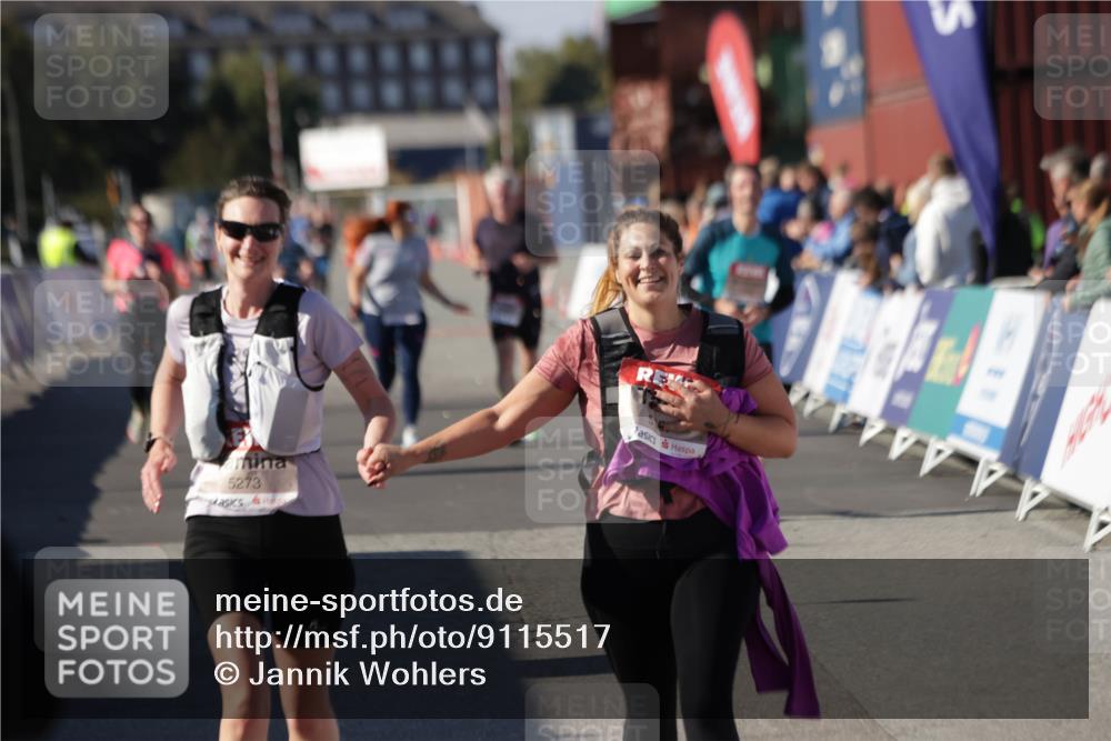 03.10.2025 - Köhlbrandbrückenlauf Jannik Wohlers http://msf.ph/oto/9115517 03.10.2025 13:32:52 Ziel 5110, 5133, 5187, 5273, 5446, 5477, 5478, 6147, 6148, 6360, 6513 meine-sportfotos.de