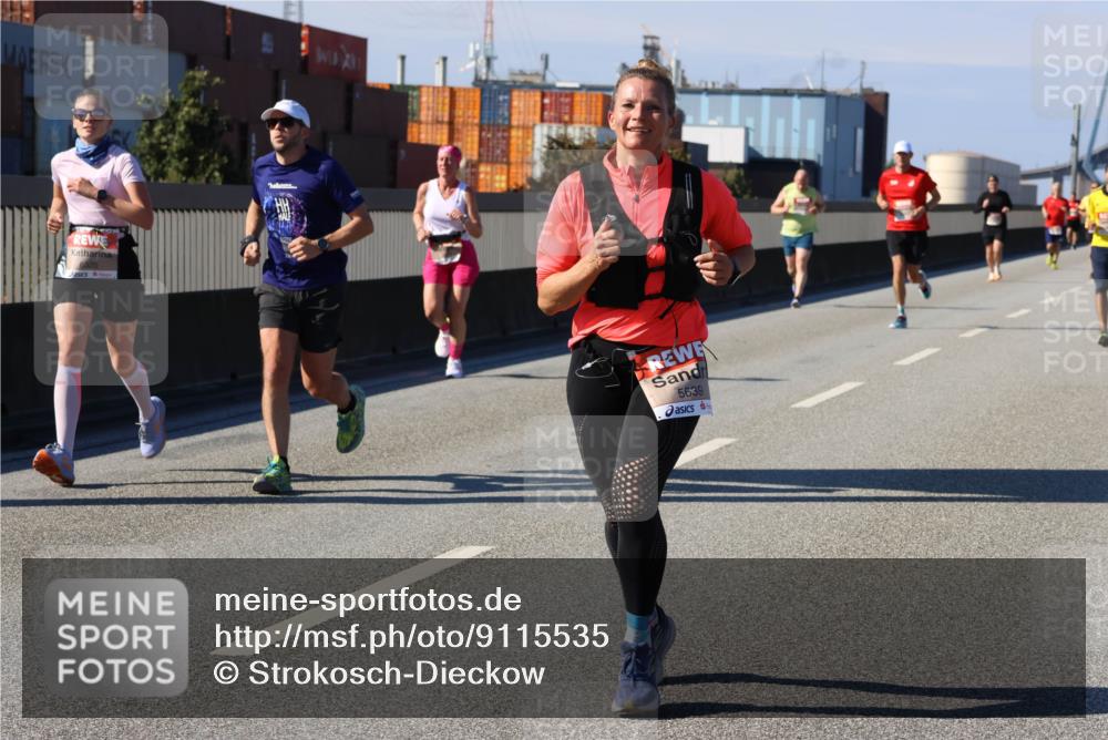 03.10.2025 - Köhlbrandbrückenlauf Strokosch-Dieckow http://msf.ph/oto/9115535 03.10.2025 12:48:49 Position 3 5639 meine-sportfotos.de