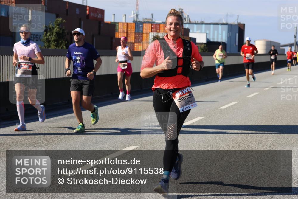 03.10.2025 - Köhlbrandbrückenlauf Strokosch-Dieckow http://msf.ph/oto/9115538 03.10.2025 12:48:49 Position 3 6320, 5639 meine-sportfotos.de