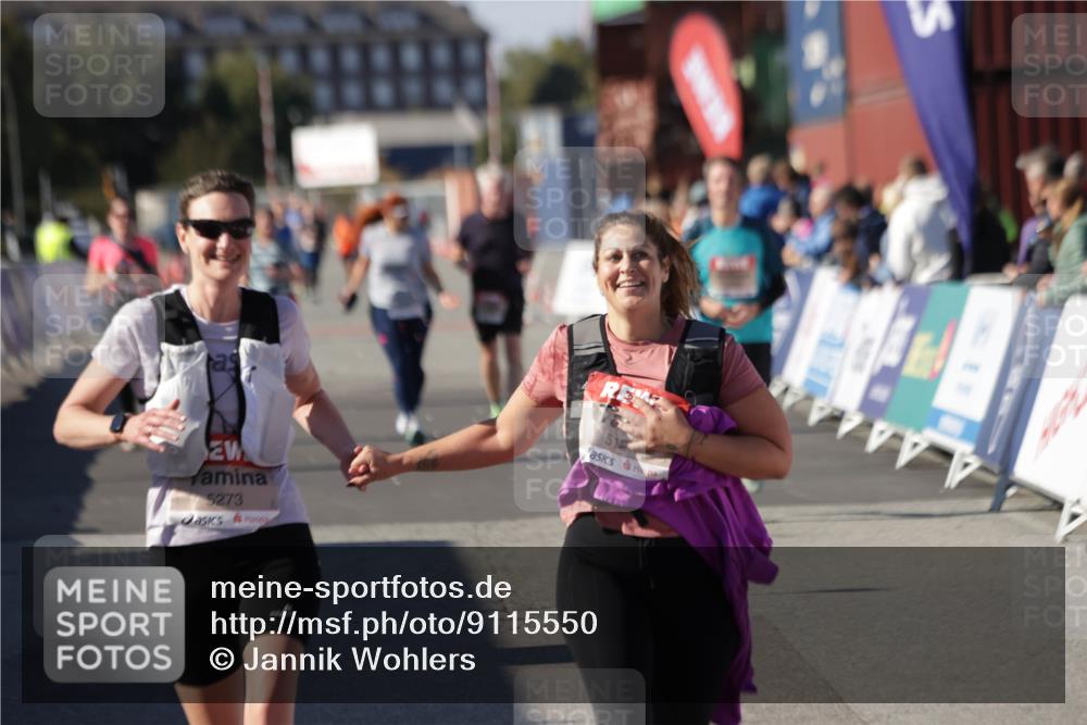 03.10.2025 - Köhlbrandbrückenlauf Jannik Wohlers http://msf.ph/oto/9115550 03.10.2025 13:32:53 Ziel 5110, 5133, 5187, 5273, 5446, 5477, 5478, 6147, 6148, 6513 meine-sportfotos.de