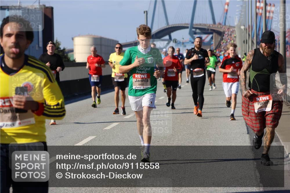 03.10.2025 - Köhlbrandbrückenlauf Strokosch-Dieckow http://msf.ph/oto/9115558 03.10.2025 12:48:55 Position 3 5691, 6492, 4274 meine-sportfotos.de