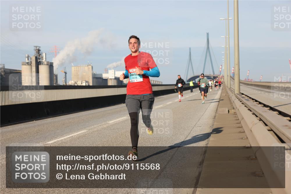 03.10.2025 - Köhlbrandbrückenlauf Lena Gebhardt http://msf.ph/oto/9115568 03.10.2025 09:43:37 Position 2 3518 meine-sportfotos.de