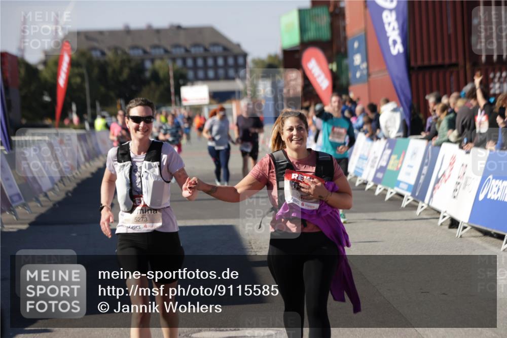 03.10.2025 - Köhlbrandbrückenlauf Jannik Wohlers http://msf.ph/oto/9115585 03.10.2025 13:32:53 Ziel 5110, 5133, 5187, 5273, 5446, 5477, 5478, 6147, 6148, 6513 meine-sportfotos.de