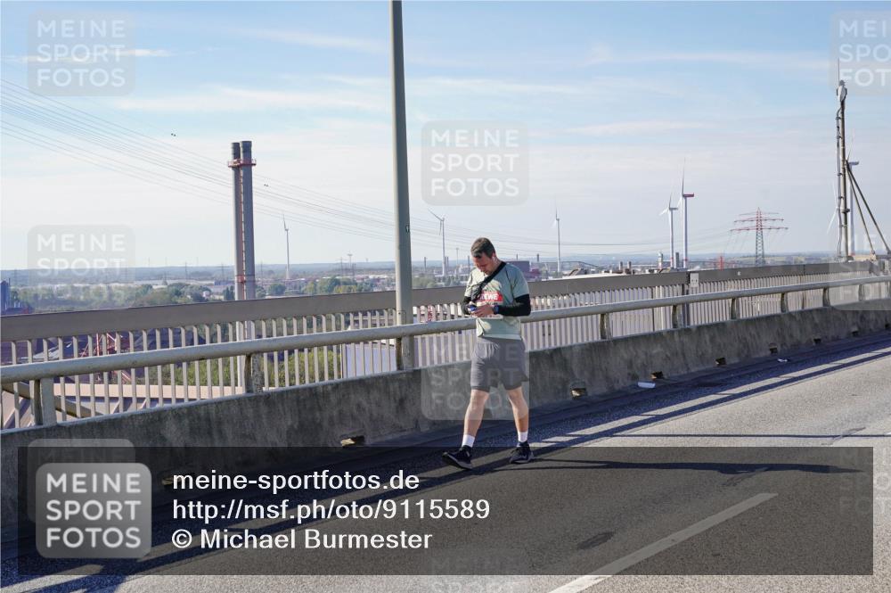 03.10.2025 - Köhlbrandbrückenlauf Michael Burmester http://msf.ph/oto/9115589 03.10.2025 12:57:04 Position 2  meine-sportfotos.de
