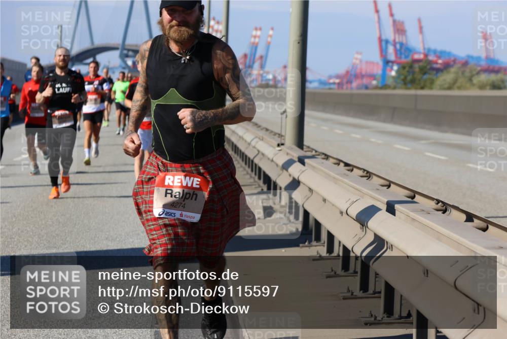 03.10.2025 - Köhlbrandbrückenlauf Strokosch-Dieckow http://msf.ph/oto/9115597 03.10.2025 12:48:59 Position 3 4274 meine-sportfotos.de