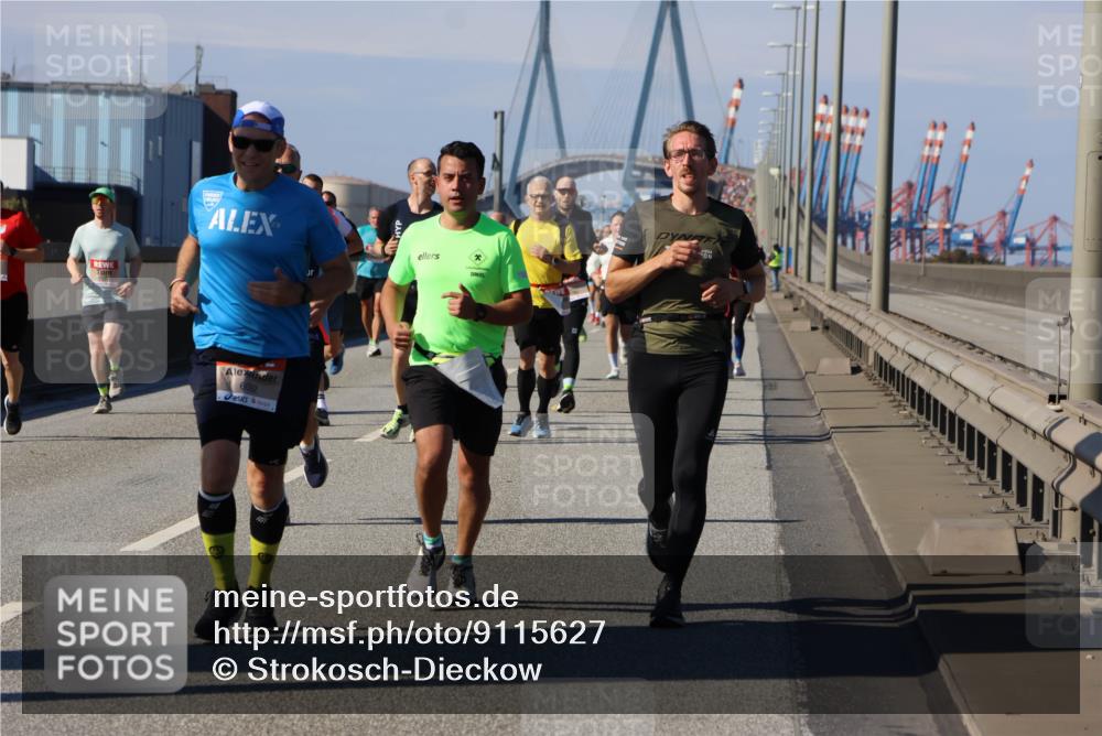 03.10.2025 - Köhlbrandbrückenlauf Strokosch-Dieckow http://msf.ph/oto/9115627 03.10.2025 12:49:12 Position 3 6092 meine-sportfotos.de