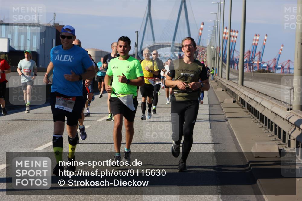 03.10.2025 - Köhlbrandbrückenlauf Strokosch-Dieckow http://msf.ph/oto/9115630 03.10.2025 12:49:12 Position 3 6092 meine-sportfotos.de