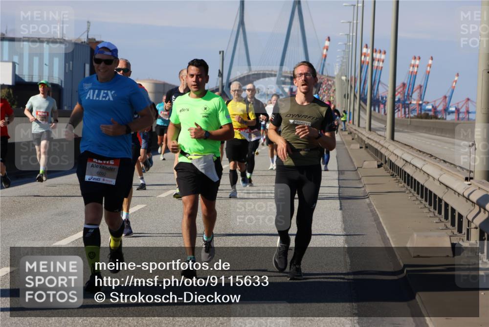 03.10.2025 - Köhlbrandbrückenlauf Strokosch-Dieckow http://msf.ph/oto/9115633 03.10.2025 12:49:12 Position 3 6092 meine-sportfotos.de