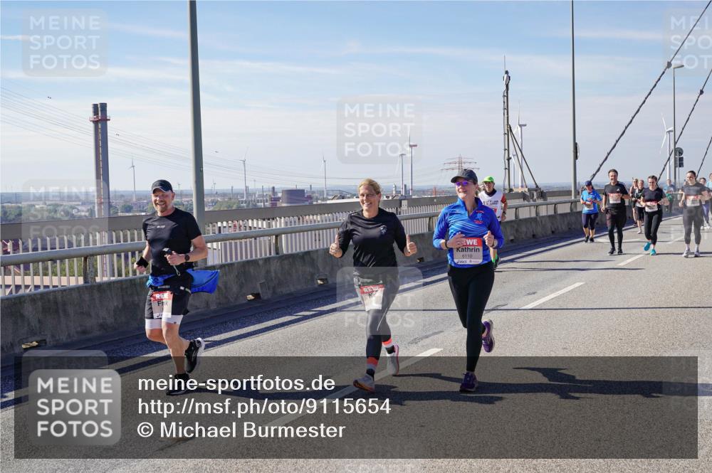 03.10.2025 - Köhlbrandbrückenlauf Michael Burmester http://msf.ph/oto/9115654 03.10.2025 12:57:20 Position 2 6110 meine-sportfotos.de