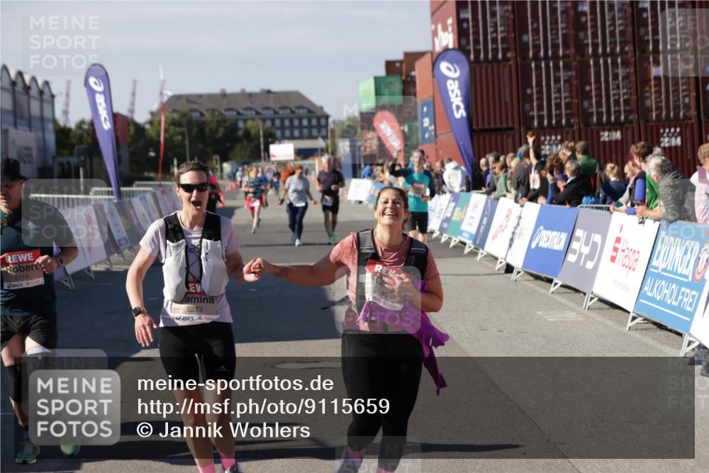 03.10.2025 - Köhlbrandbrückenlauf Jannik Wohlers http://msf.ph/oto/9115659 03.10.2025 13:32:54 Ziel 4582, 5110, 5133, 5187, 5273, 5446, 5477, 5478, 6147, 6148, 6513 meine-sportfotos.de