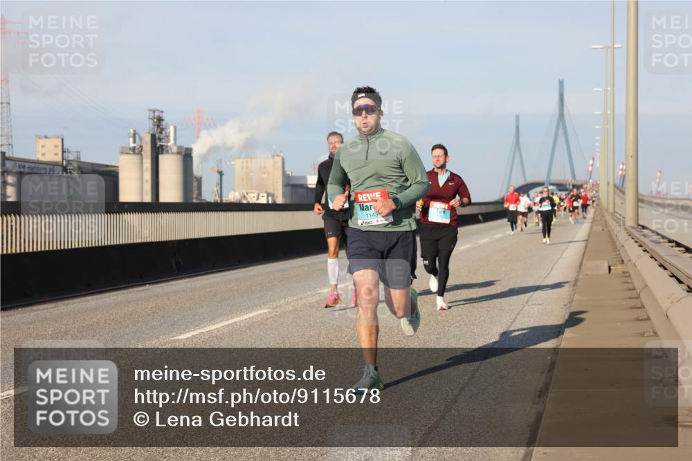 03.10.2025 - Köhlbrandbrückenlauf Lena Gebhardt http://msf.ph/oto/9115678 03.10.2025 09:43:43 Position 2 4, 1143 meine-sportfotos.de