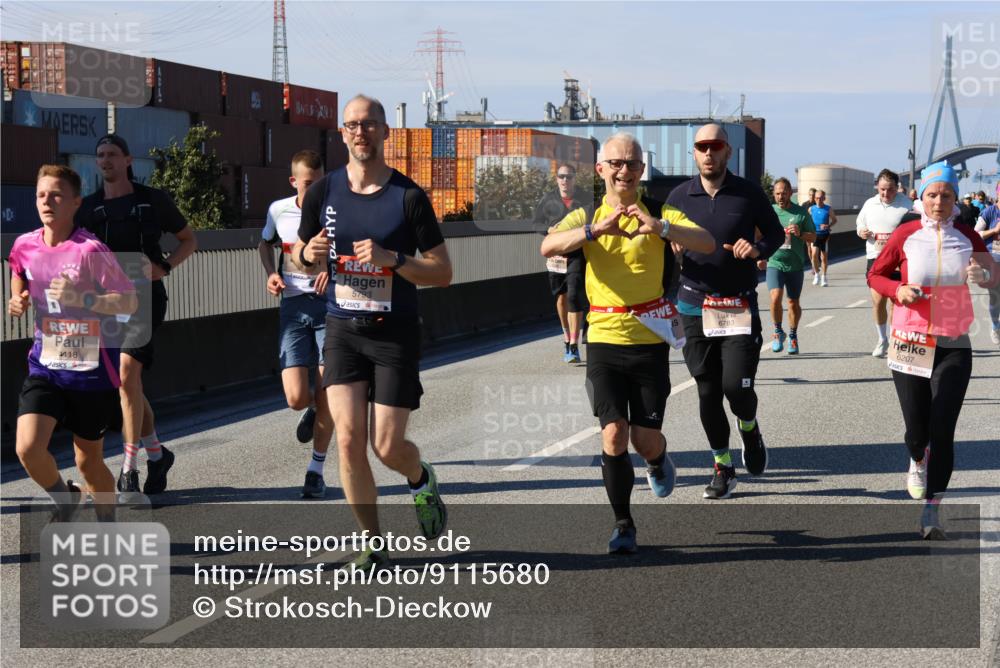 03.10.2025 - Köhlbrandbrückenlauf Strokosch-Dieckow http://msf.ph/oto/9115680 03.10.2025 12:49:18 Position 3 118, 474, 5793, 6783, 6207 meine-sportfotos.de