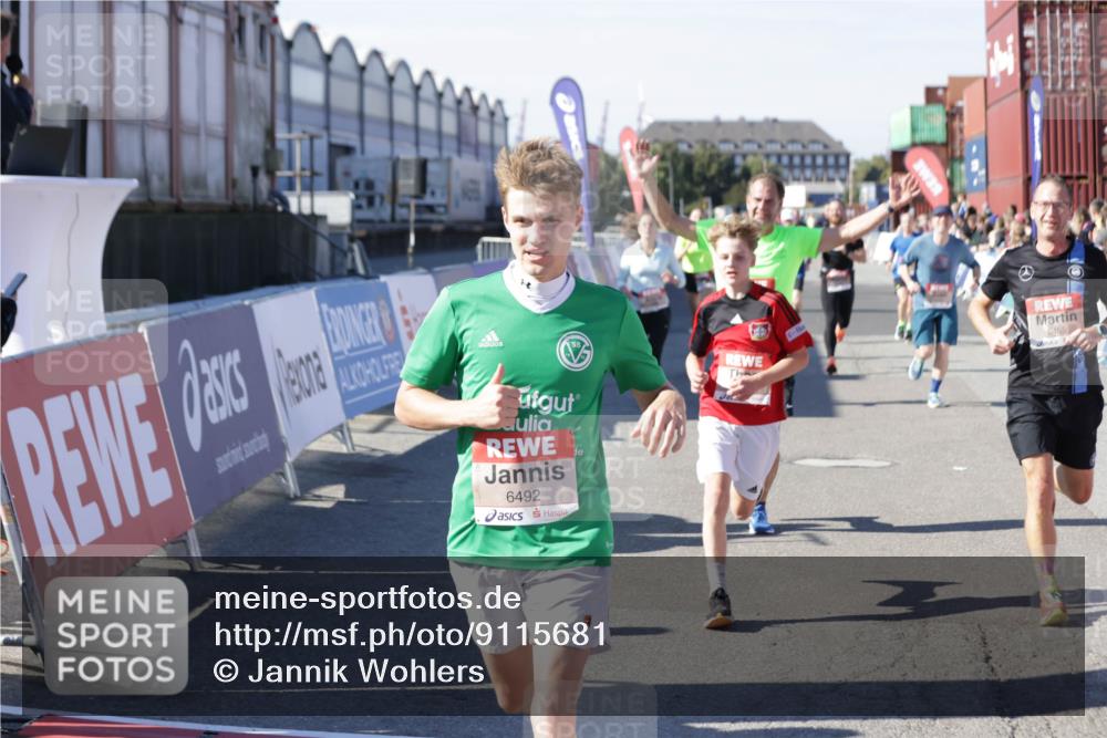 03.10.2025 - Köhlbrandbrückenlauf Jannik Wohlers http://msf.ph/oto/9115681 03.10.2025 13:02:25 Ziel 4130, 4187, 4271, 4277, 4337, 4380, 4492, 4783, 4946, 5080, 5617, 5697, 5747, 5784, 5845, 6465, 6492 meine-sportfotos.de