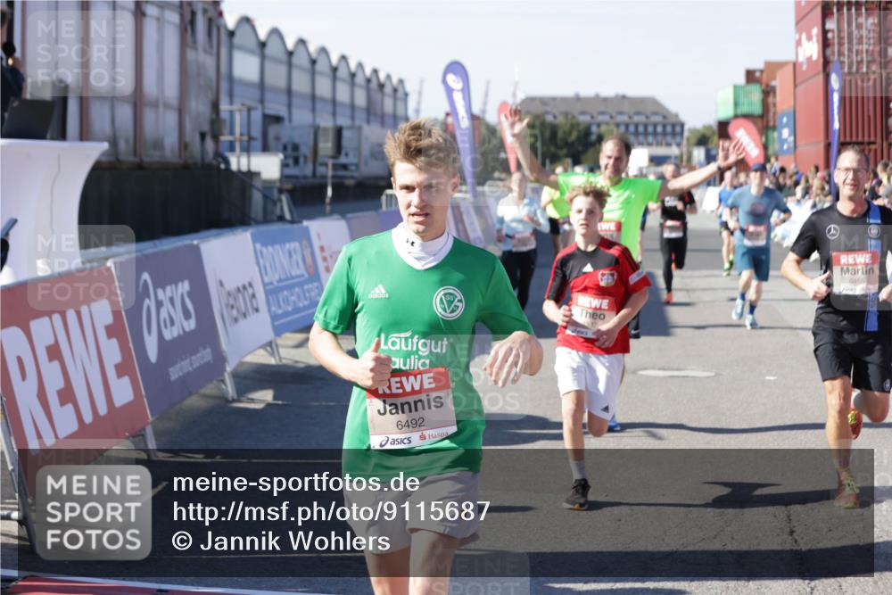 03.10.2025 - Köhlbrandbrückenlauf Jannik Wohlers http://msf.ph/oto/9115687 03.10.2025 13:02:25 Ziel 4130, 4187, 4271, 4277, 4337, 4380, 4492, 4783, 4946, 5080, 5617, 5697, 5747, 5784, 5845, 6465, 6492 meine-sportfotos.de