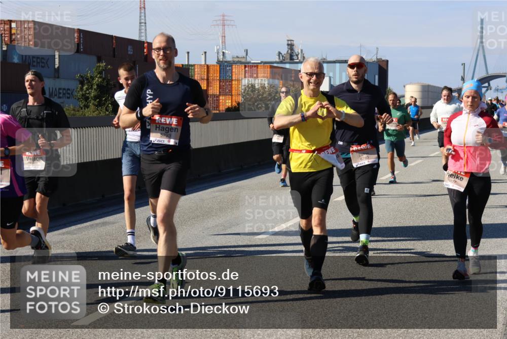 03.10.2025 - Köhlbrandbrückenlauf Strokosch-Dieckow http://msf.ph/oto/9115693 03.10.2025 12:49:19 Position 3 1741, 5793, 6783, 6207 meine-sportfotos.de