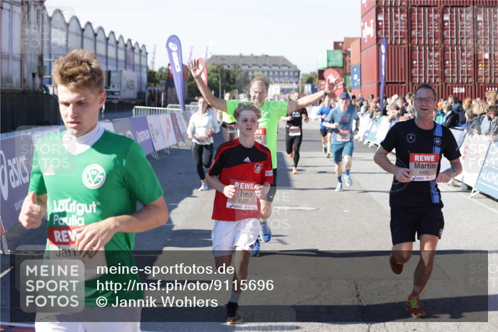03.10.2025 - Köhlbrandbrückenlauf Jannik Wohlers http://msf.ph/oto/9115696 03.10.2025 13:02:25 Ziel 4130, 4187, 4271, 4277, 4337, 4380, 4492, 4783, 4946, 5080, 5617, 5697, 5747, 5784, 5845, 6465, 6492 meine-sportfotos.de