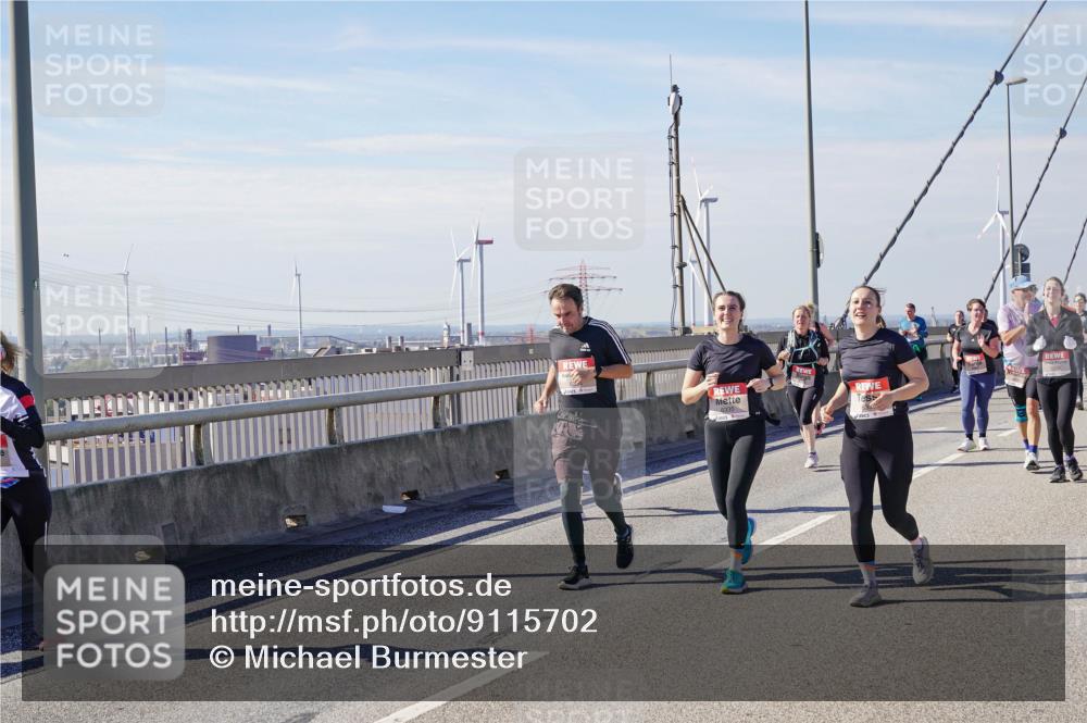 03.10.2025 - Köhlbrandbrückenlauf Michael Burmester http://msf.ph/oto/9115702 03.10.2025 12:57:24 Position 2 99 meine-sportfotos.de