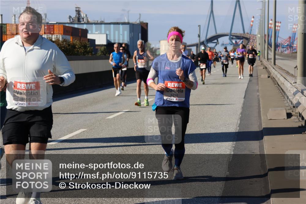 03.10.2025 - Köhlbrandbrückenlauf Strokosch-Dieckow http://msf.ph/oto/9115735 03.10.2025 12:49:23 Position 3 4856, 6315 meine-sportfotos.de