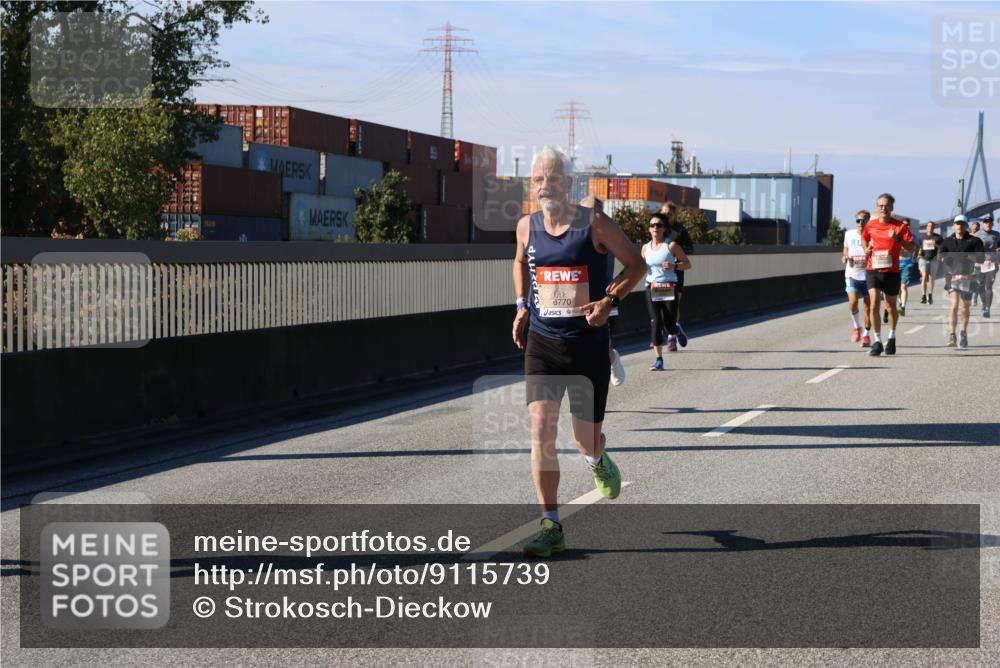 03.10.2025 - Köhlbrandbrückenlauf Strokosch-Dieckow http://msf.ph/oto/9115739 03.10.2025 12:49:28 Position 3 6770 meine-sportfotos.de