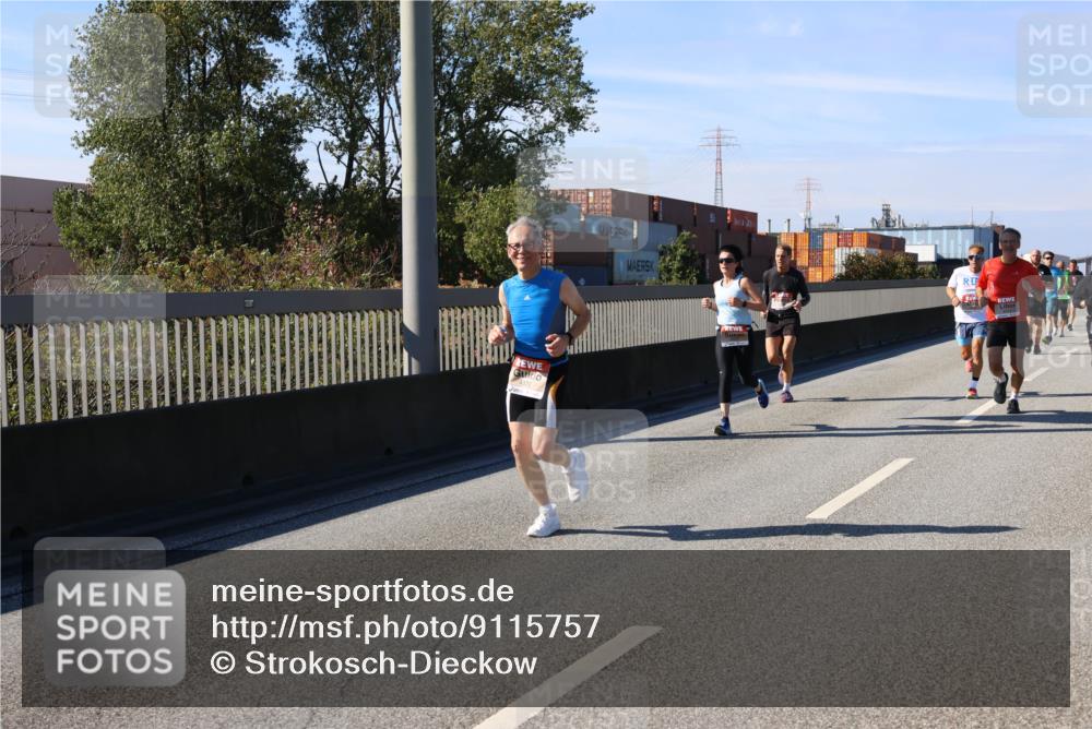 03.10.2025 - Köhlbrandbrückenlauf Strokosch-Dieckow http://msf.ph/oto/9115757 03.10.2025 12:49:31 Position 3  meine-sportfotos.de