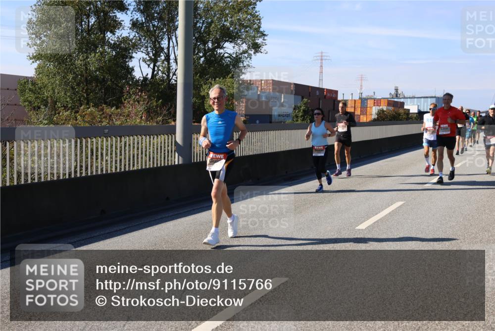 03.10.2025 - Köhlbrandbrückenlauf Strokosch-Dieckow http://msf.ph/oto/9115766 03.10.2025 12:49:31 Position 3  meine-sportfotos.de