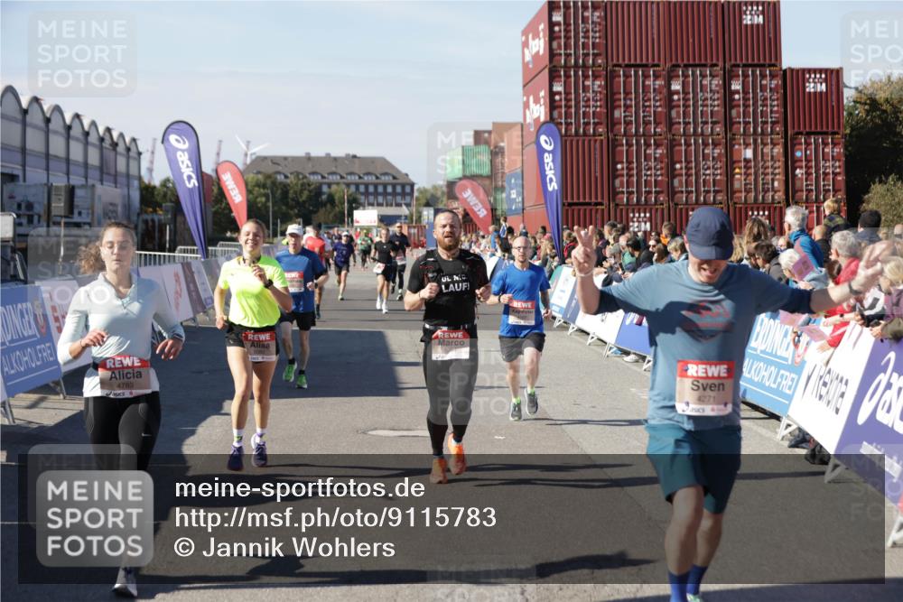 03.10.2025 - Köhlbrandbrückenlauf Jannik Wohlers http://msf.ph/oto/9115783 03.10.2025 13:02:28 Ziel 4024, 4187, 4271, 4277, 4337, 4380, 4492, 4783, 4946, 5080, 5617, 5697, 5747, 5784, 5845, 6320, 6465, 6492 meine-sportfotos.de